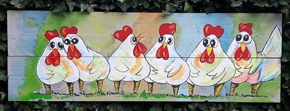 VERKOCHT!
Gekke kippen op steigerhout. Afmeting 125x39 cm.
VAN €65,- VOOR €49,-